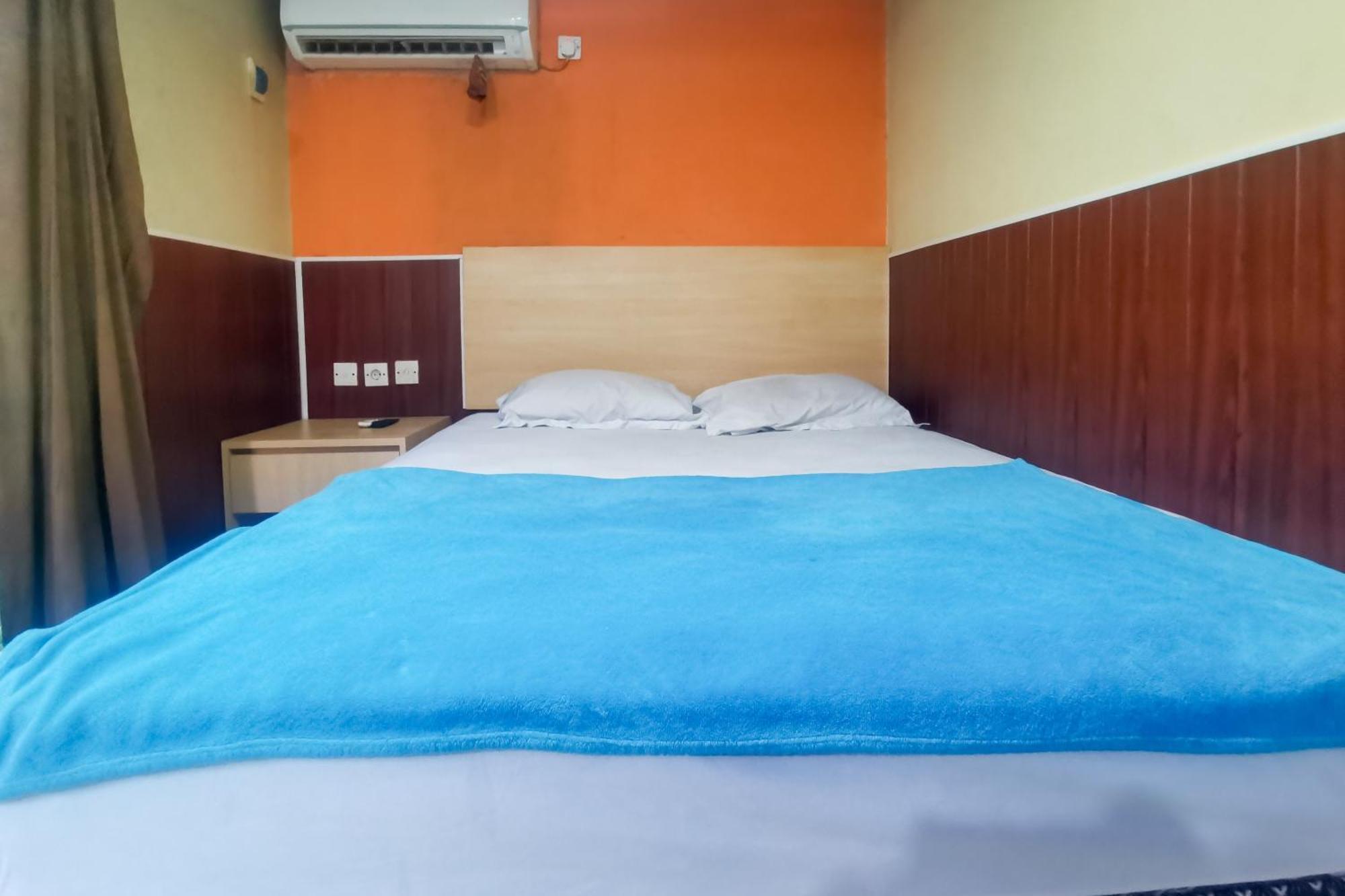 Hotel Container Inn Mitra Reddoorz Gadok ภายนอก รูปภาพ